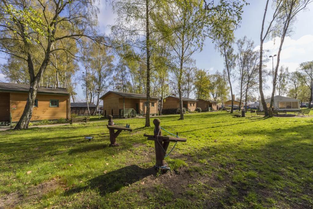 Centrum Zeglarskie Domki Kempingowe Stettin Exterior foto