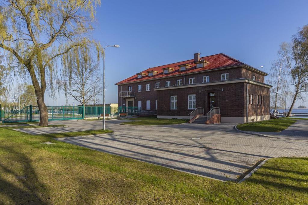 Centrum Zeglarskie Domki Kempingowe Stettin Exterior foto