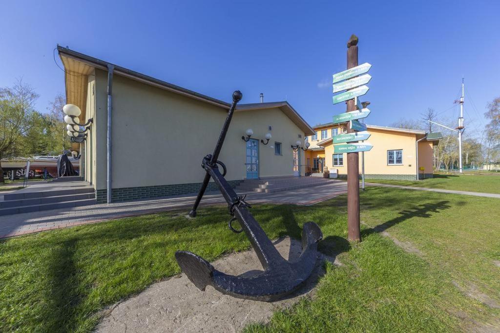 Centrum Zeglarskie Domki Kempingowe Stettin Exterior foto